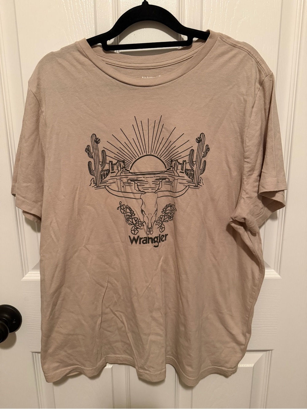 Wrangler Tan Graphic Short-Sleeve Tee with Desert Skull Motif